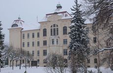 Budova školy pro sluchově postižené ve Valašském Meziříčí. Foto M. Ošťádal 2010